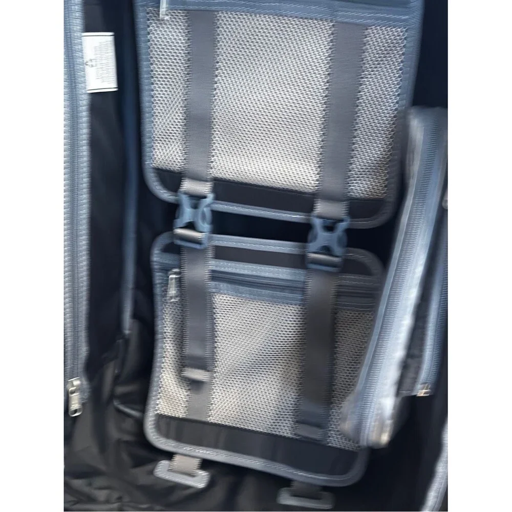Travelpro Platinum Elite Carry-On Business Plus Spinner luggage suitcase